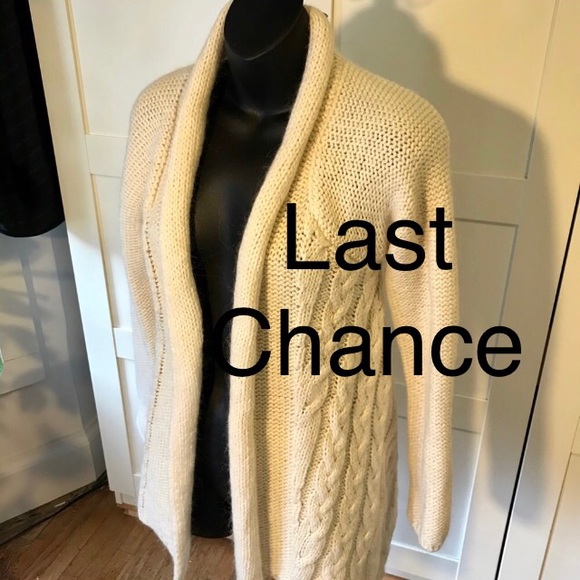 Sweaters - Benetton Cardigan - final markdown